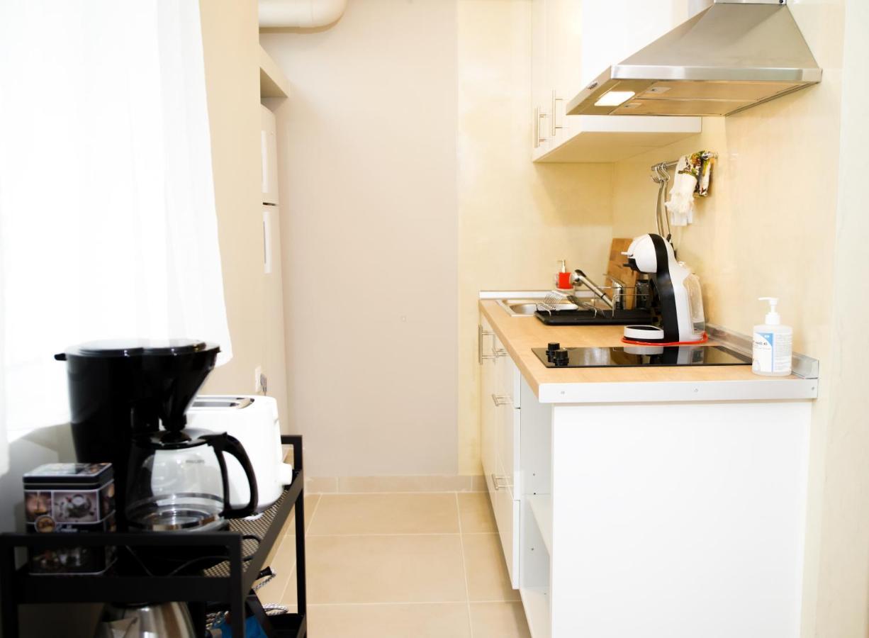 Praxitelis Luxury Apartments Atenas Exterior foto